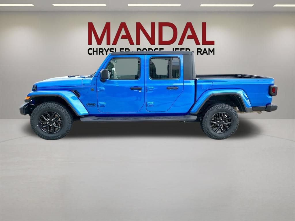Used 2023 Jeep Gladiator Sport AWD/4WD image 9
