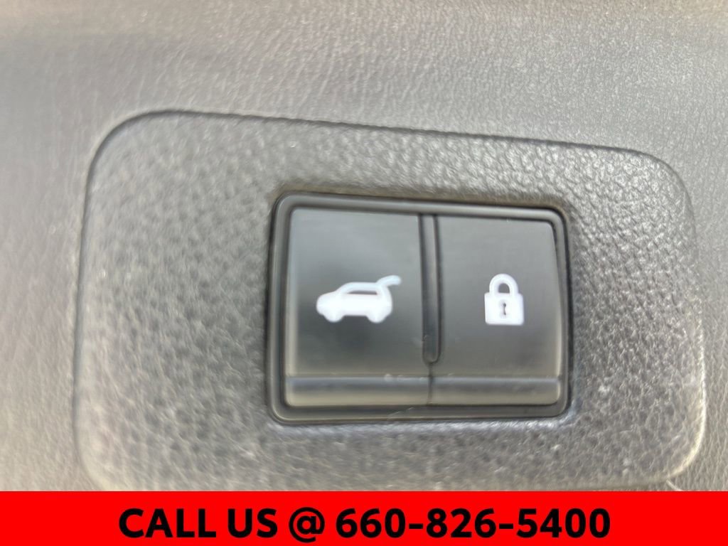 Used 2023 Nissan Armada Platinum w/ Captain's Chairs Package image 17