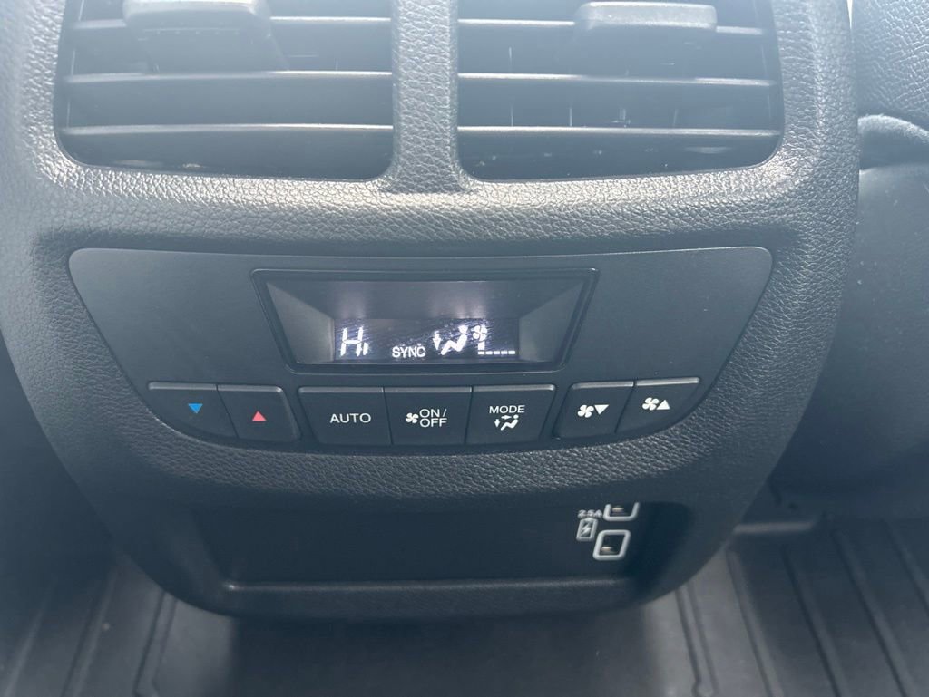 Used 2022 Honda Pilot Special Edition image 11