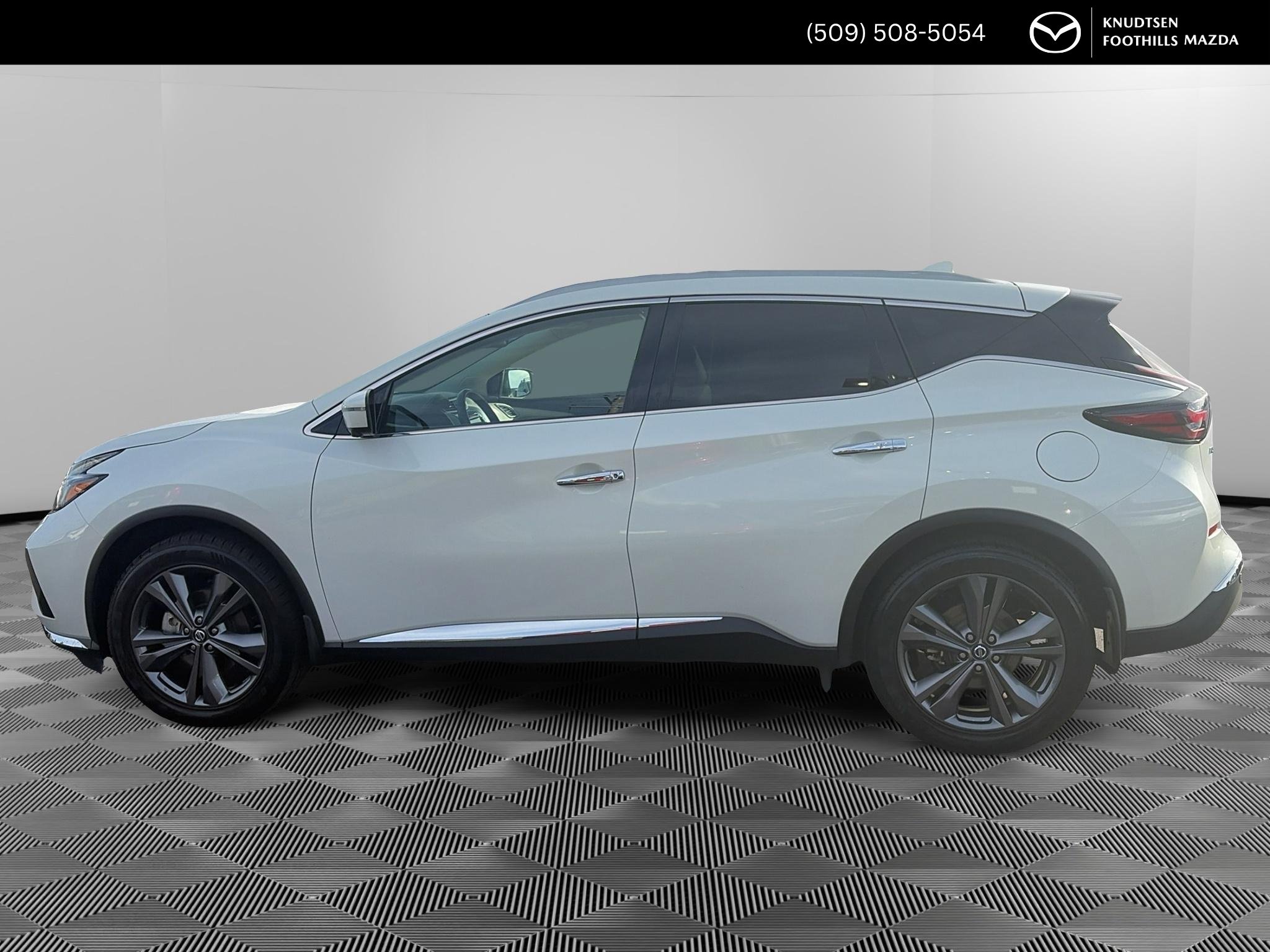 Used 2020 Nissan Murano Platinum AWD/4WD image 4