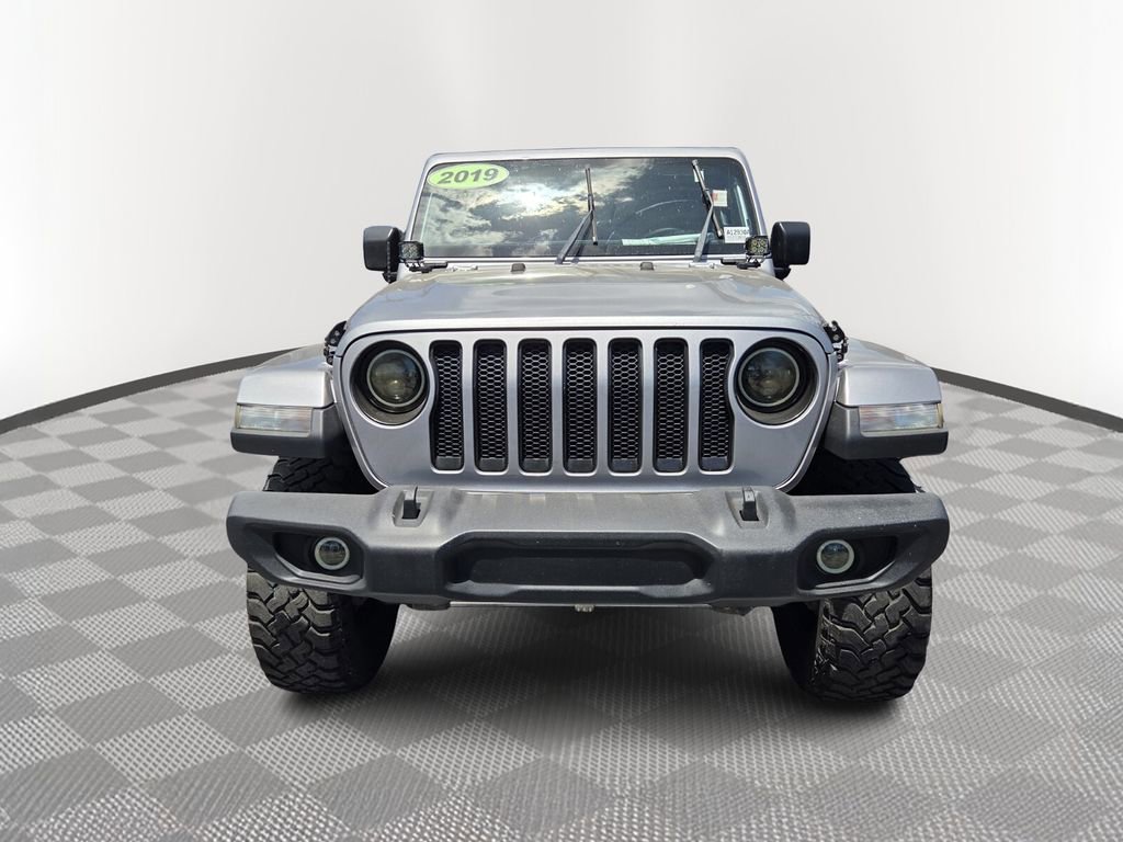 Used 2019 Jeep Wrangler Unlimited Sahara AWD/4WD image 2