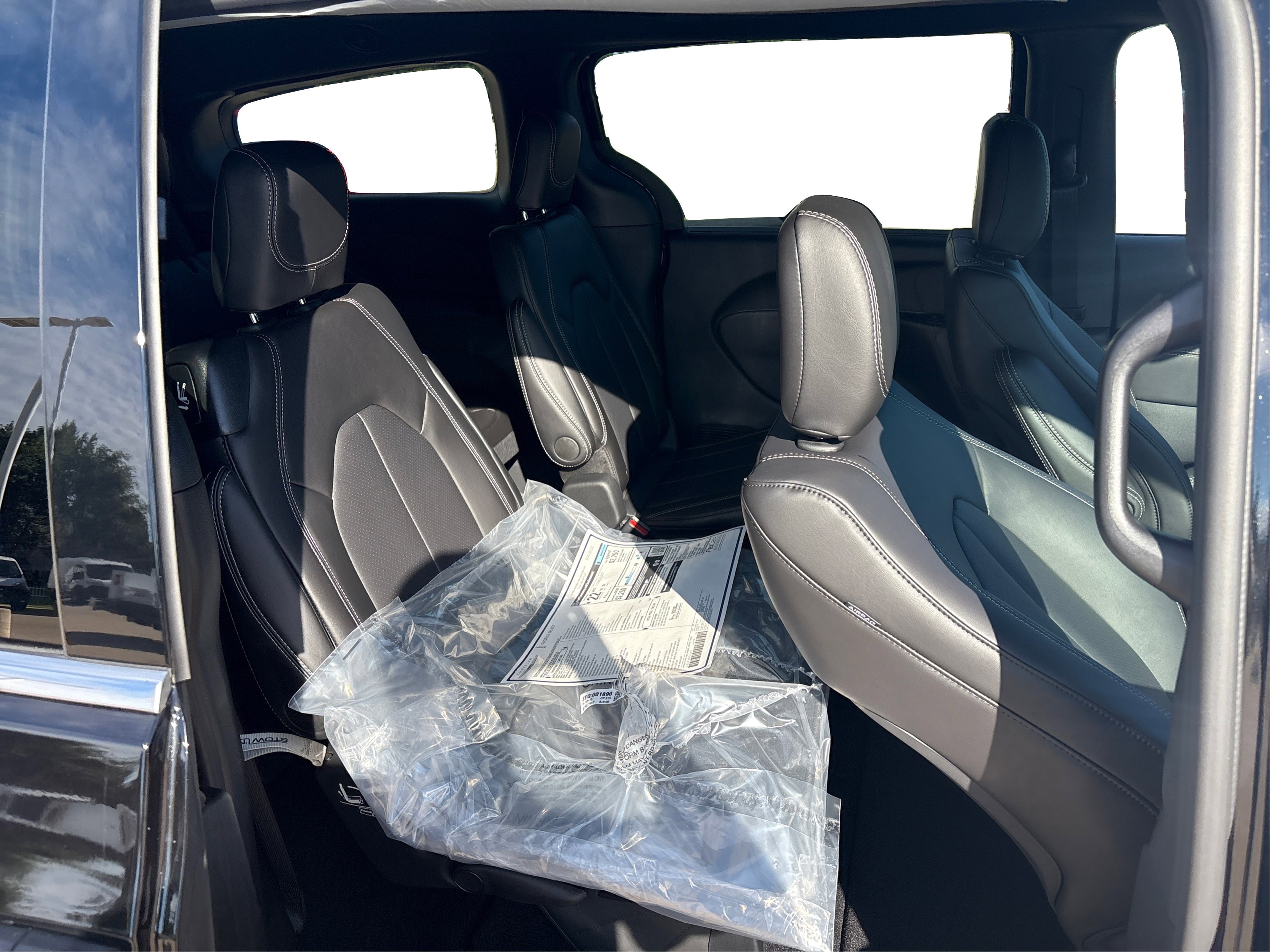 New 2026 Chrysler Pacifica Select image 20