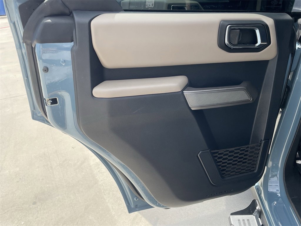 Used 2023 Ford Bronco Wildtrak image 23