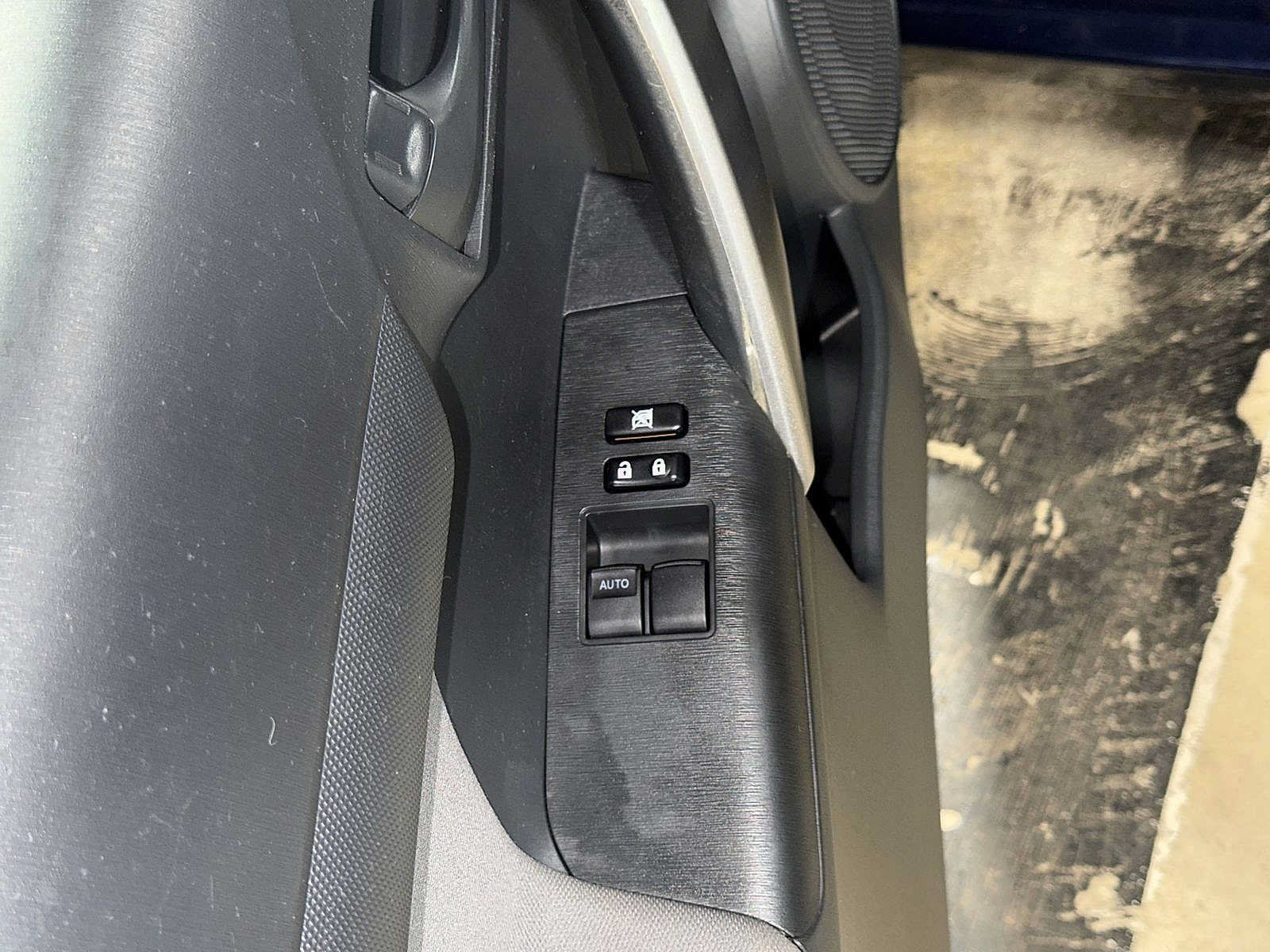 Used 2012 Scion tC FWD image 22