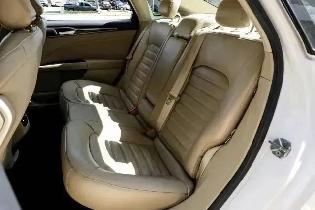 Used 2016 Ford Fusion SE w/ Equipment Group 502A image 45