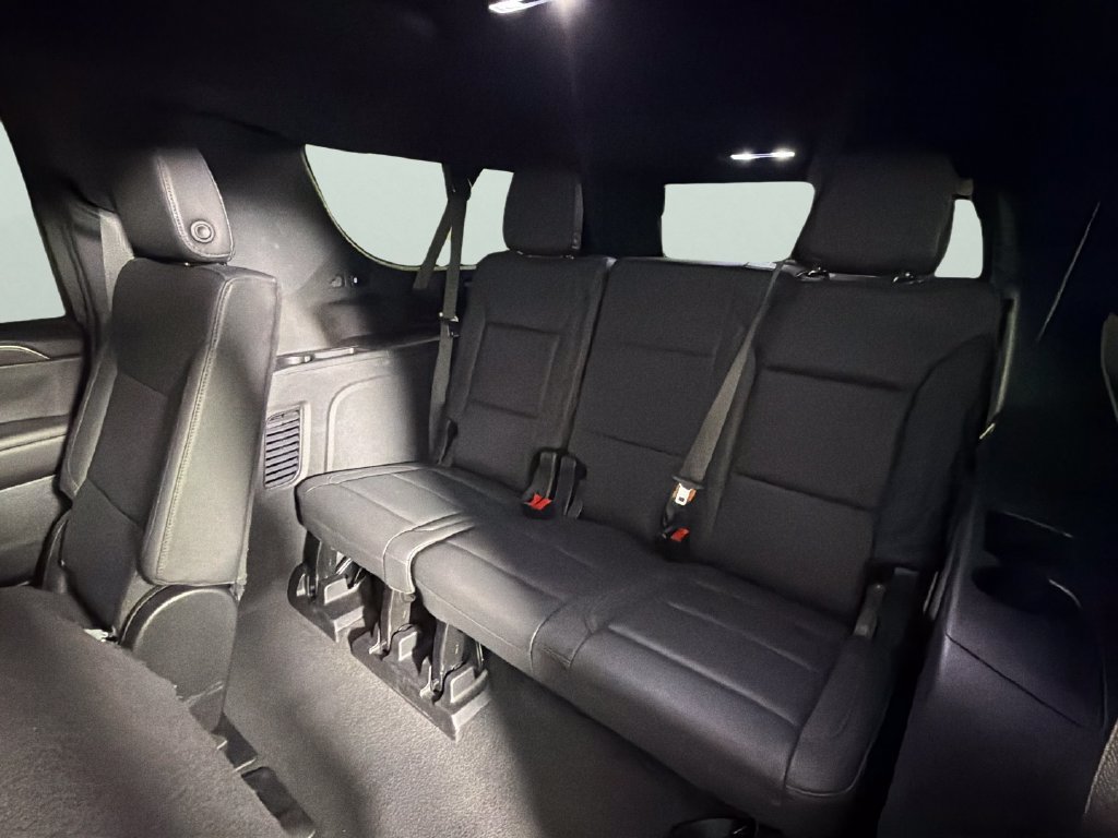Used 2024 Chevrolet Suburban LT AWD/4WD image 28