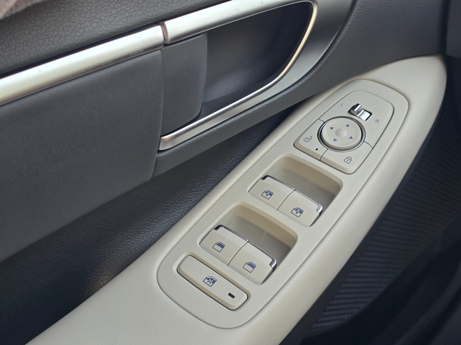 New 2026 Hyundai Sonata SEL AWD/4WD image 23