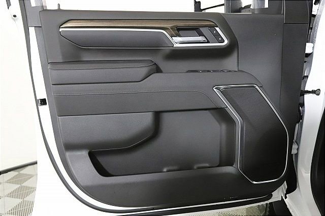 New 2025 Chevrolet Silverado 2500 LT w/ Texas Edition image 12