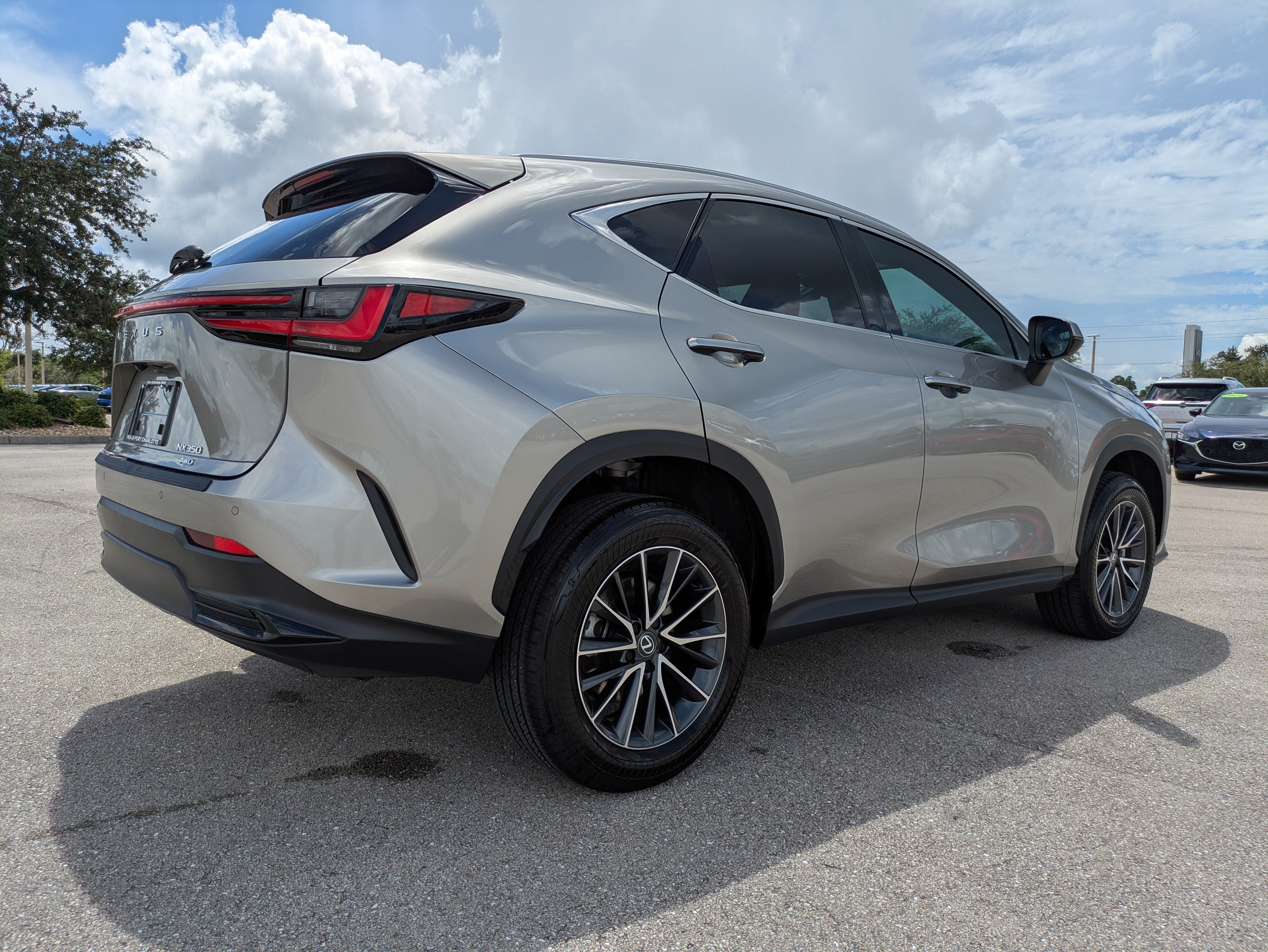 Used 2025 Lexus NX 350 AWD w/ Accessory Package (Z2) image 4