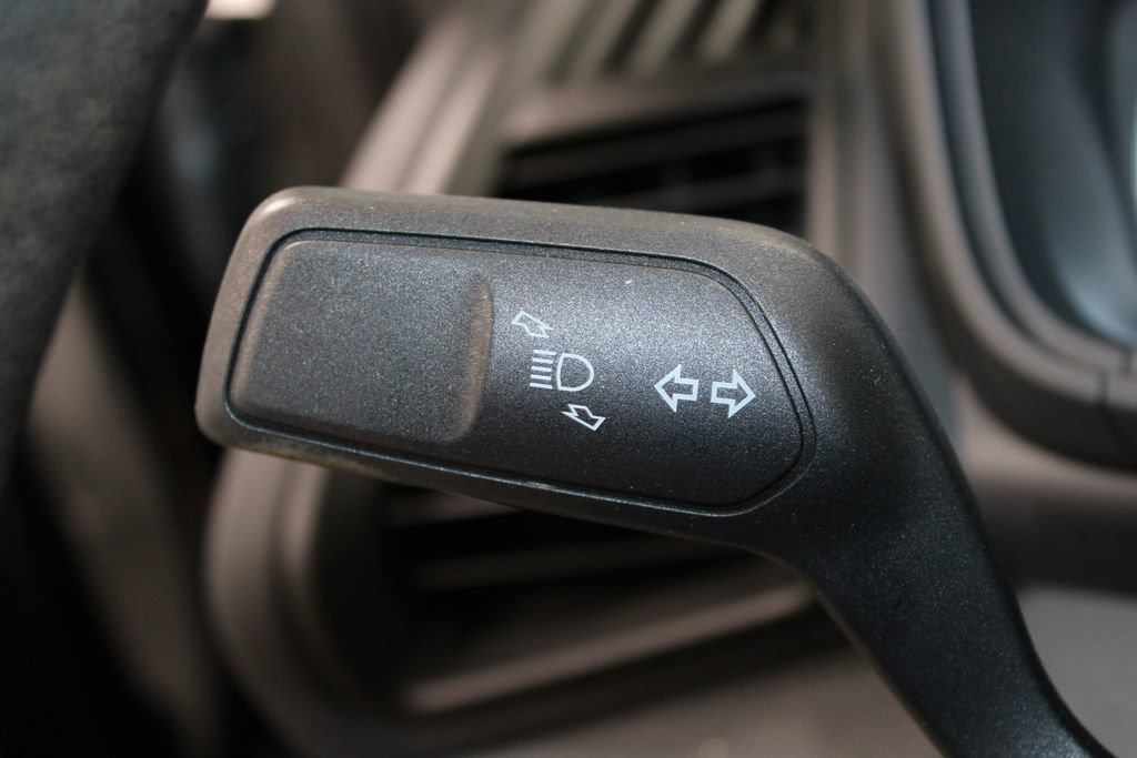 Certified 2021 Ford EcoSport SE FWD image 32
