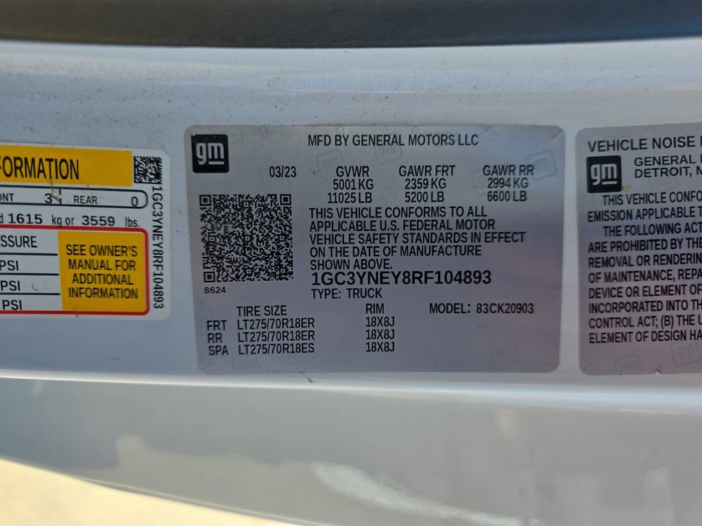 Used 2024 Chevrolet Silverado 2500 LT w/ Convenience Package image 32