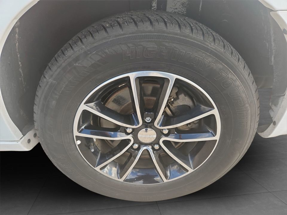 Used 2019 Dodge Grand Caravan GT image 34