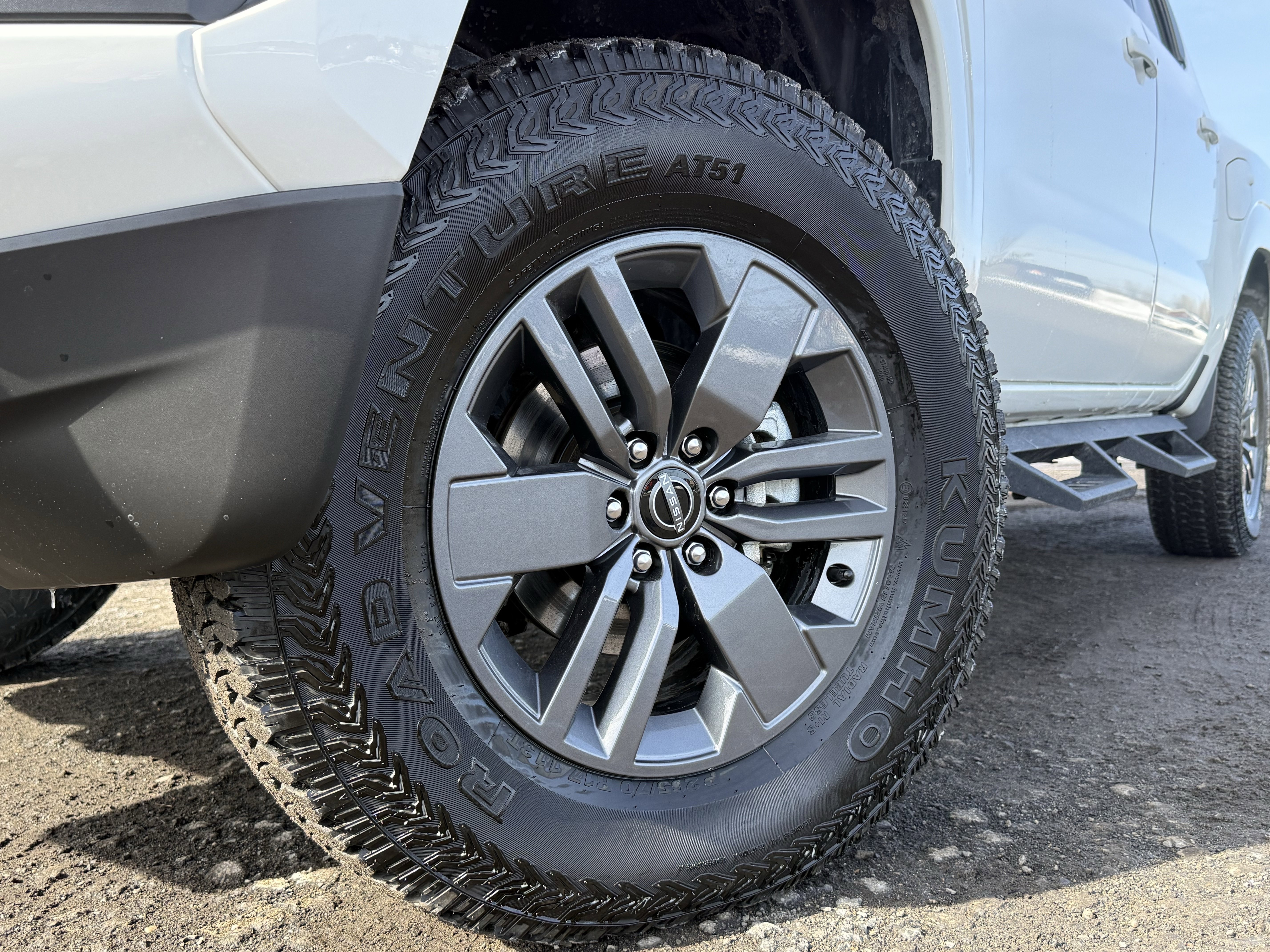 Used 2025 Nissan Frontier SV w/ SV Convenience Package image 7