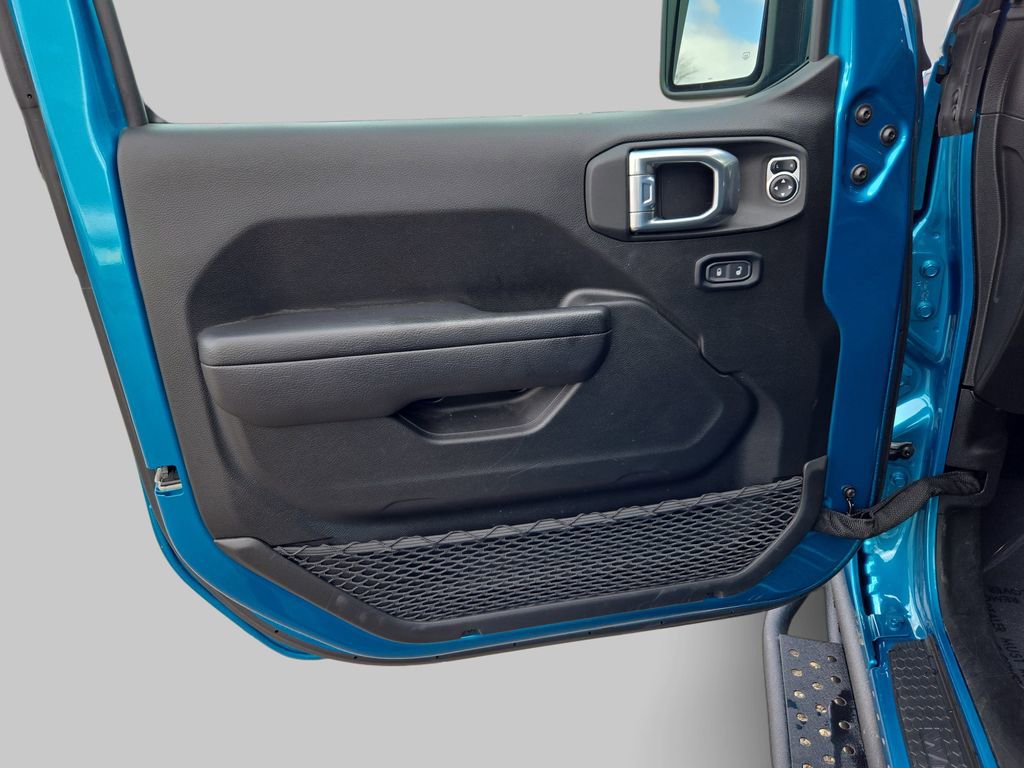 Used 2024 Jeep Wrangler Unlimited AWD/4WD image 30