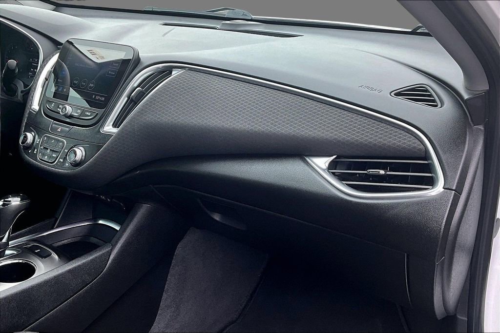 Used 2019 Chevrolet Malibu LT FWD image 10