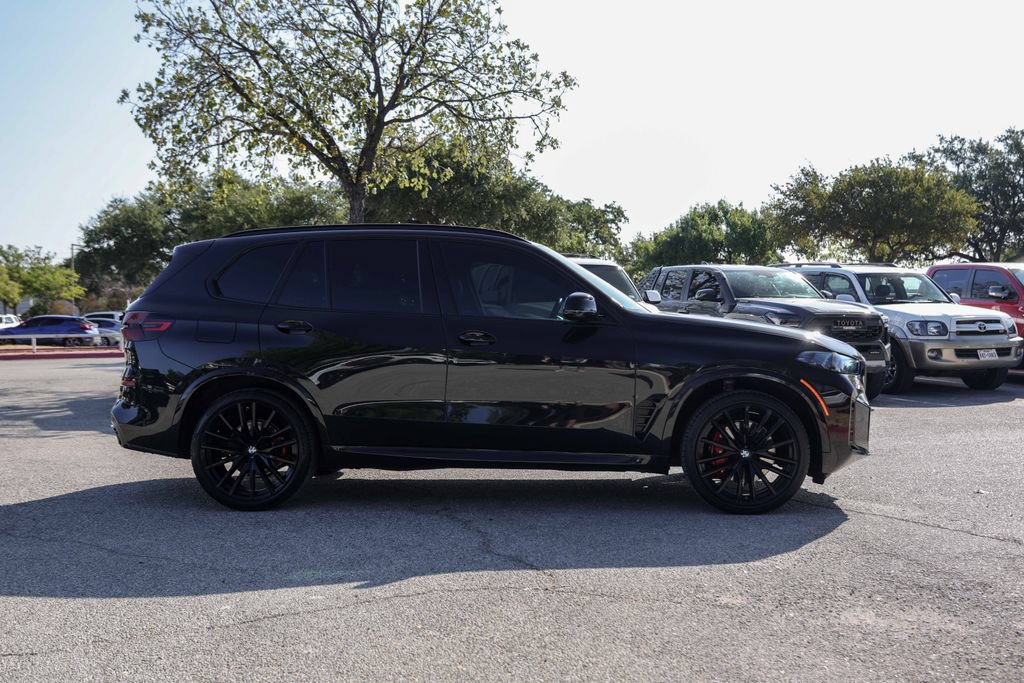 Used 2025 BMW X5 xDrive40i w/ M Sport Package AWD/4WD image 8