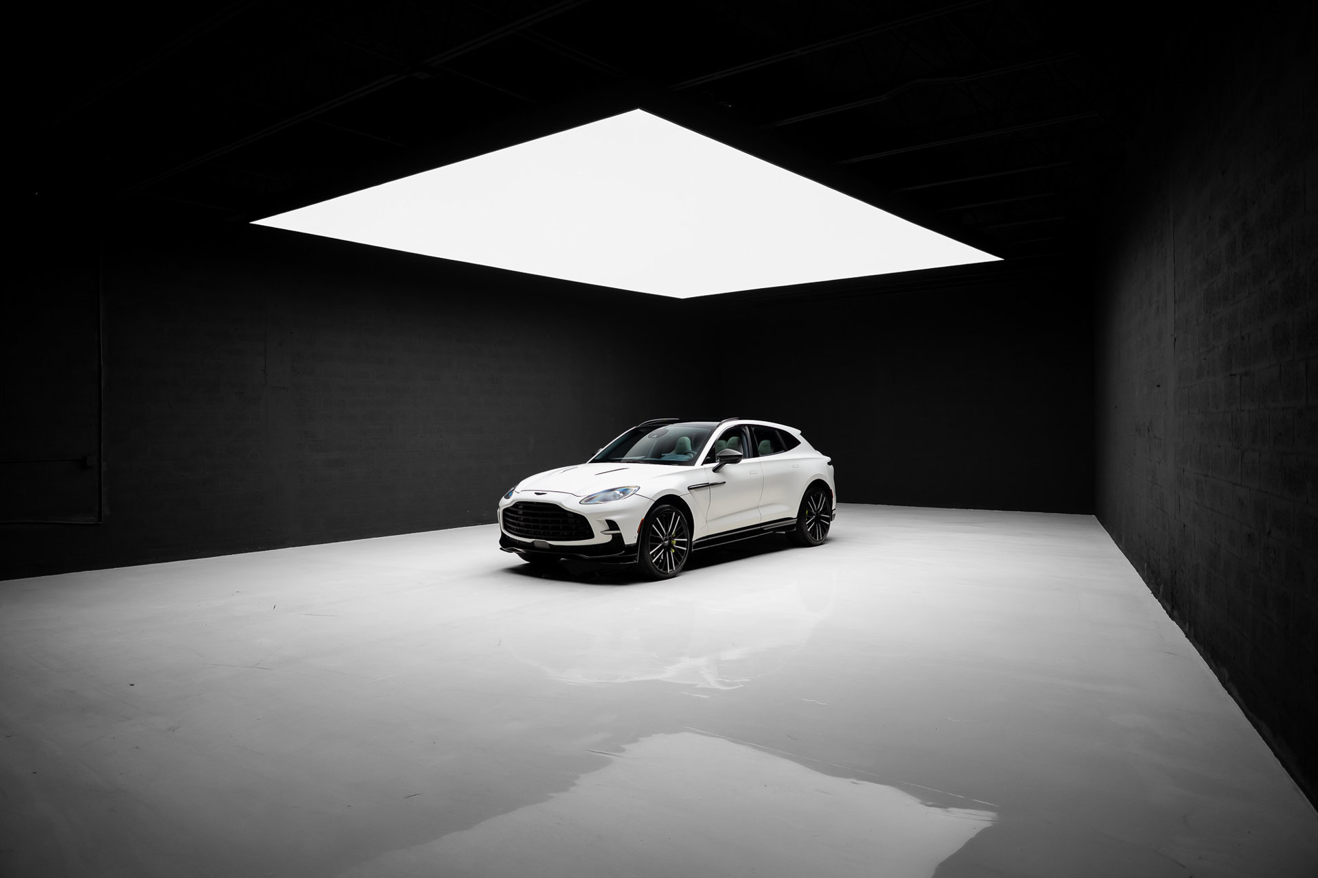 Used 2023 Aston Martin DBX 707 AWD/4WD image 92