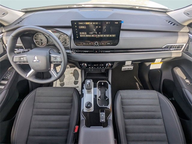 New 2026 Mitsubishi Outlander SE image 20