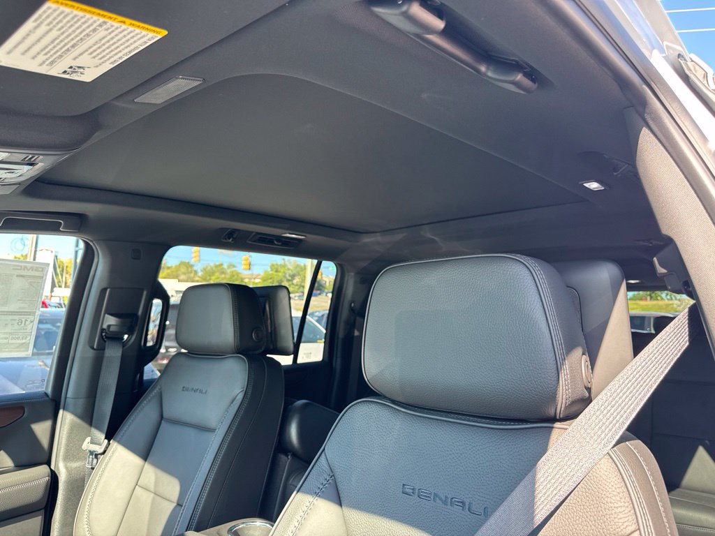New 2026 GMC Yukon XL Denali w/ Advanced Technology Package AWD/4WD image 18