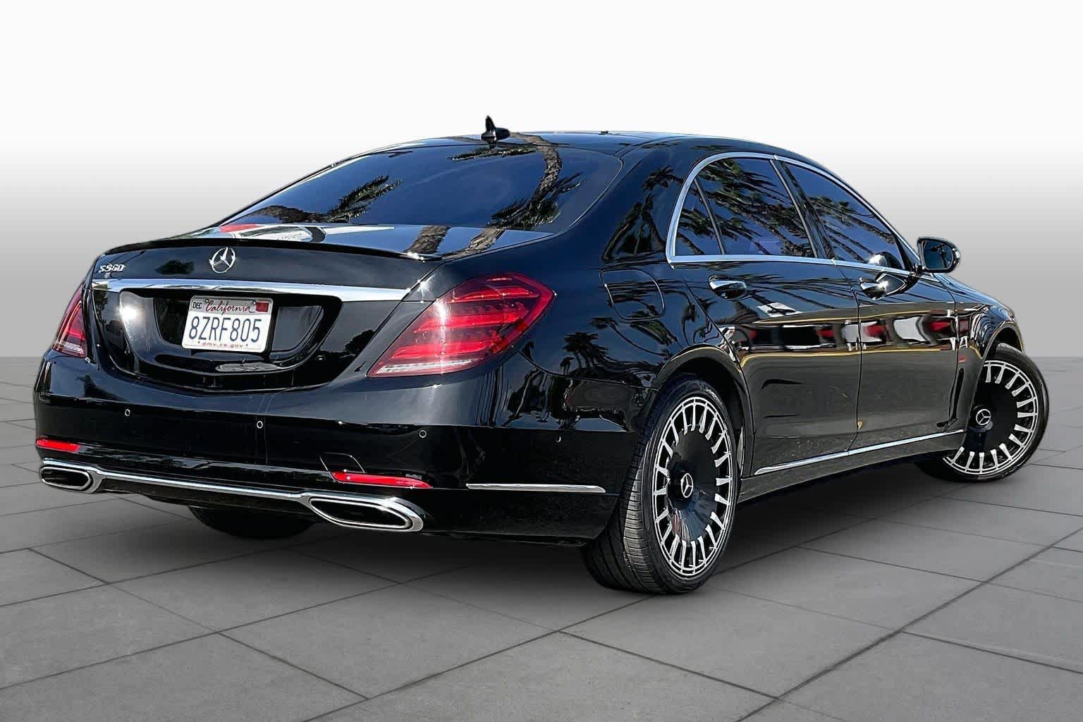 Used 2018 Mercedes-Benz S 560 Sedan image 12
