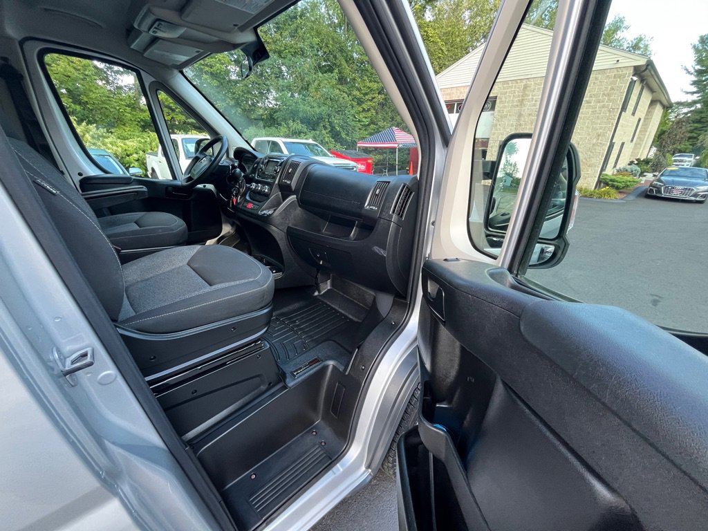 Used 2015 RAM ProMaster 2500 w/ Interior Convenience Group image 6