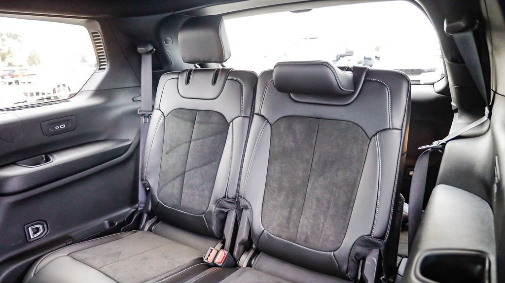 New 2025 Jeep Grand Cherokee L Altitude image 21