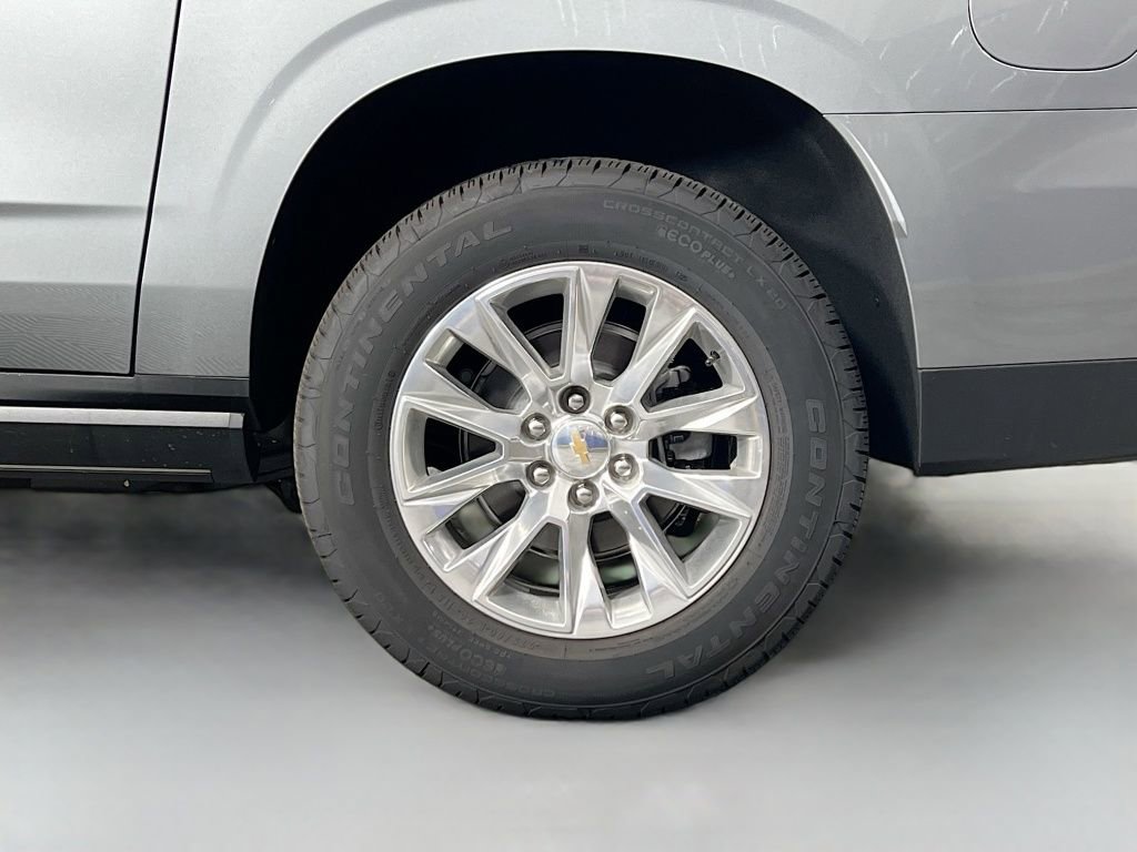 New 2025 Chevrolet Suburban Premier image 35