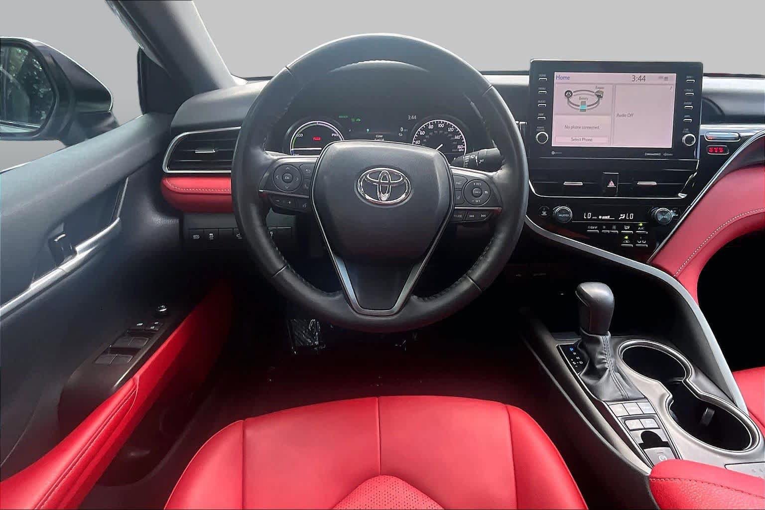 Used 2024 Toyota Camry XSE w/ Cold Weather Package FWD image 6