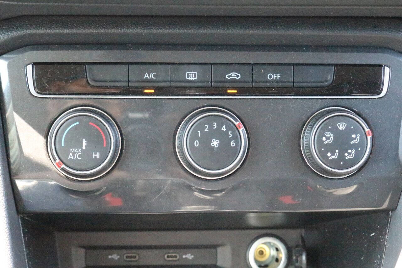 Used 2020 Volkswagen Tiguan S image 22