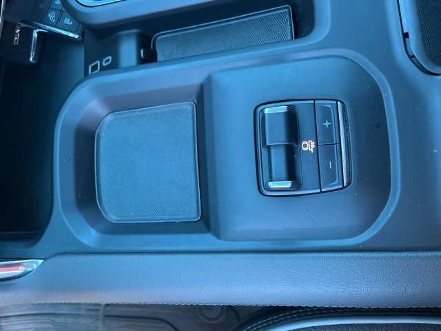 Used 2024 GMC Sierra 2500 Denali w/ Denali Reserve Package image 19