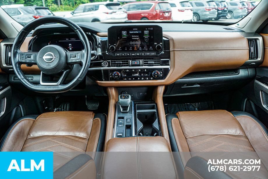 Used 2023 Nissan Pathfinder Platinum w/ Cargo Package FWD image 27