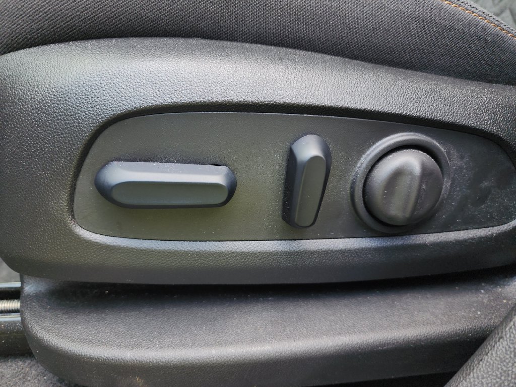 Used 2024 Chevrolet Equinox LT AWD/4WD image 21