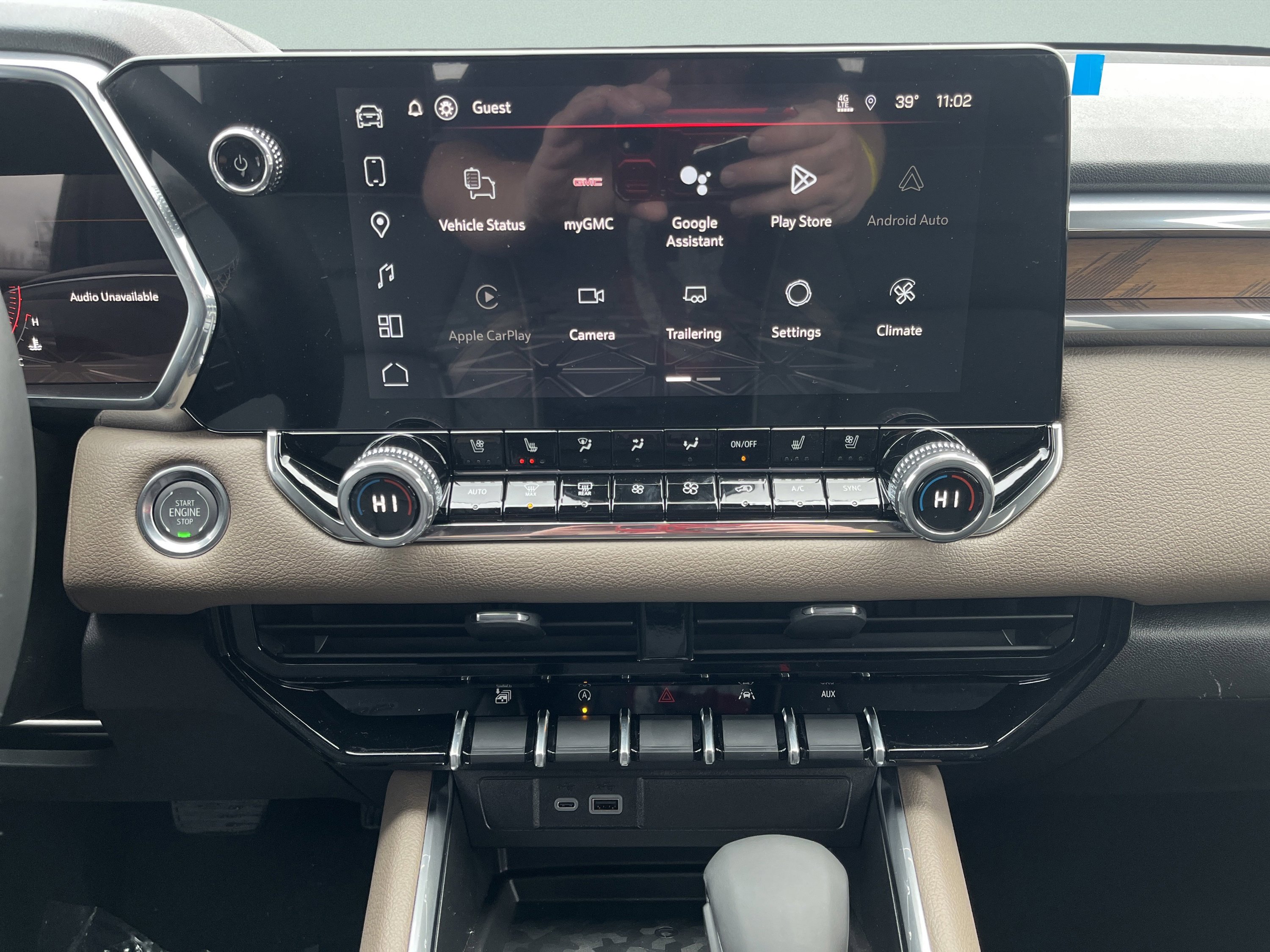 New 2026 GMC Canyon Denali w/ LPO, Denali Black Edition image 25