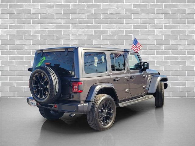 Used 2025 Jeep Wrangler Unlimited Sahara AWD/4WD image 6