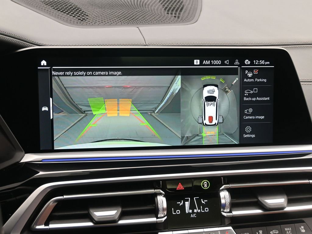 Used 2022 BMW X7 M50i image 18