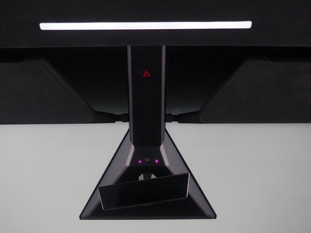 Used 2024 Tesla Cybertruck AWD Crew Cab image 83