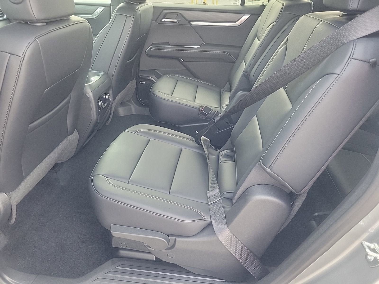 New 2026 GMC Acadia Elevation image 10