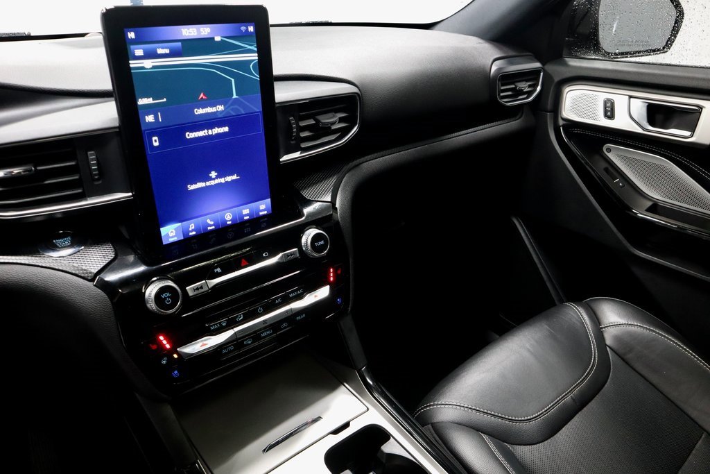 Certified 2022 Ford Explorer ST w/ ST Street Pack image 32