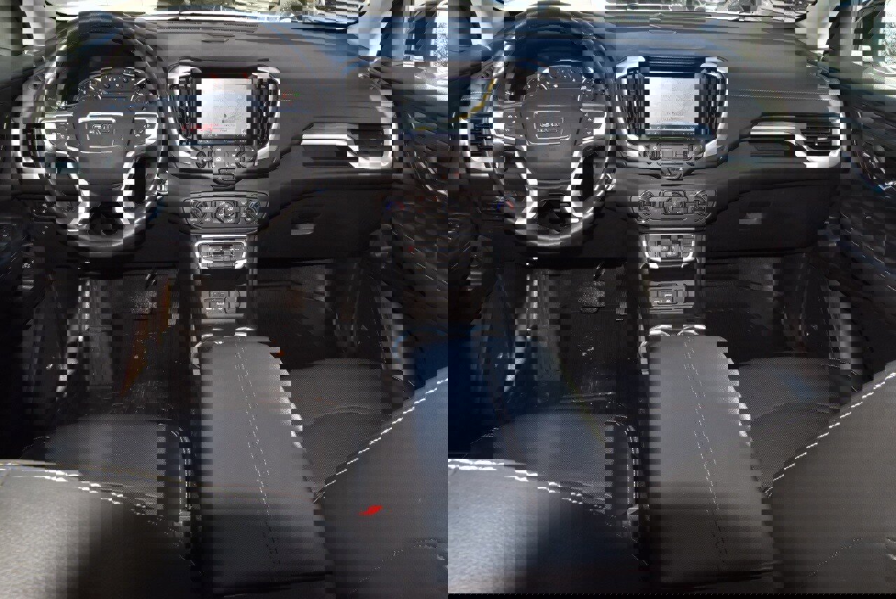 Used 2022 GMC Terrain SLT w/ Infotainment Package II image 16