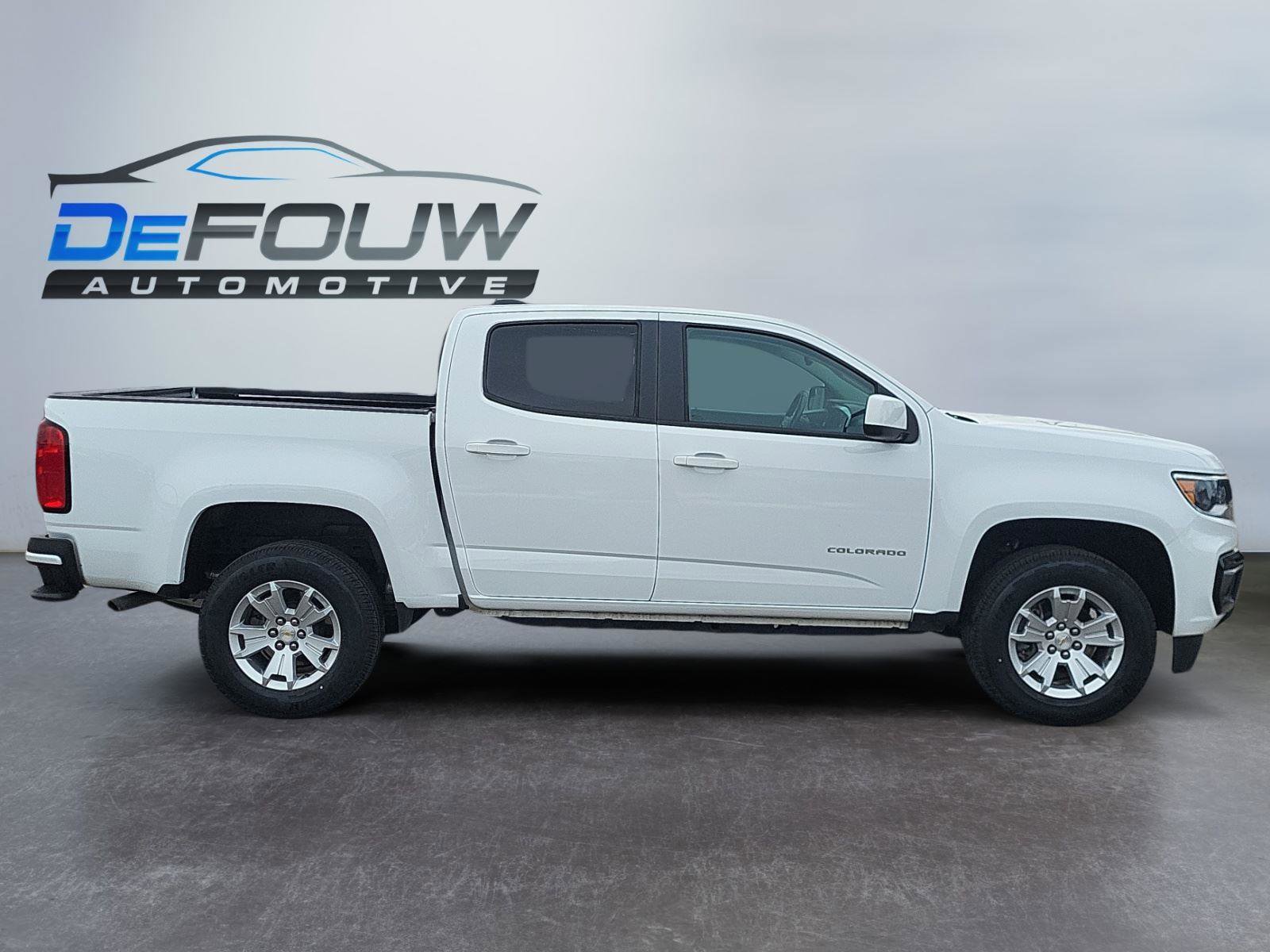 Used 2022 Chevrolet Colorado LT w/ LT Convenience Package image 2