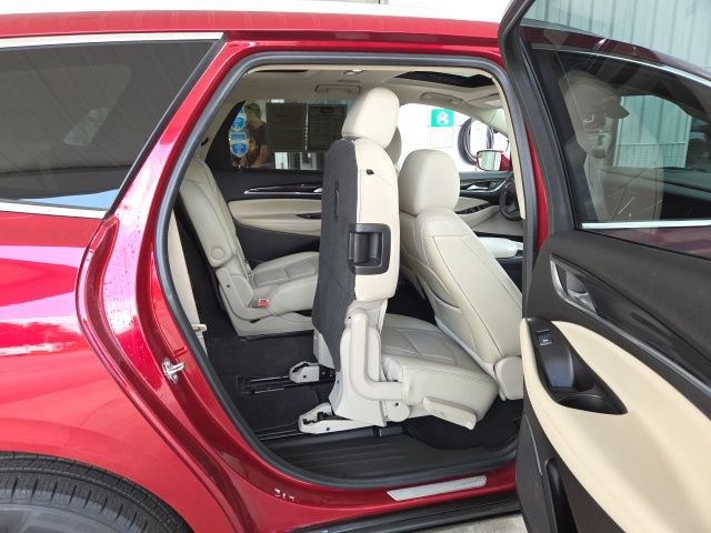 Used 2020 Buick Enclave Essence FWD image 52