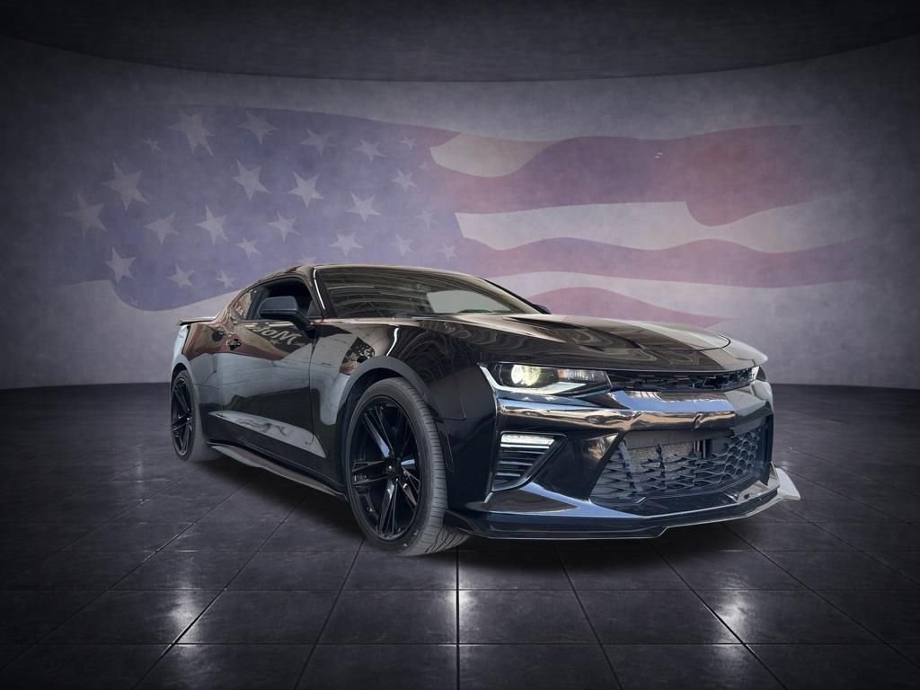 Used 2016 Chevrolet Camaro SS RWD image 7