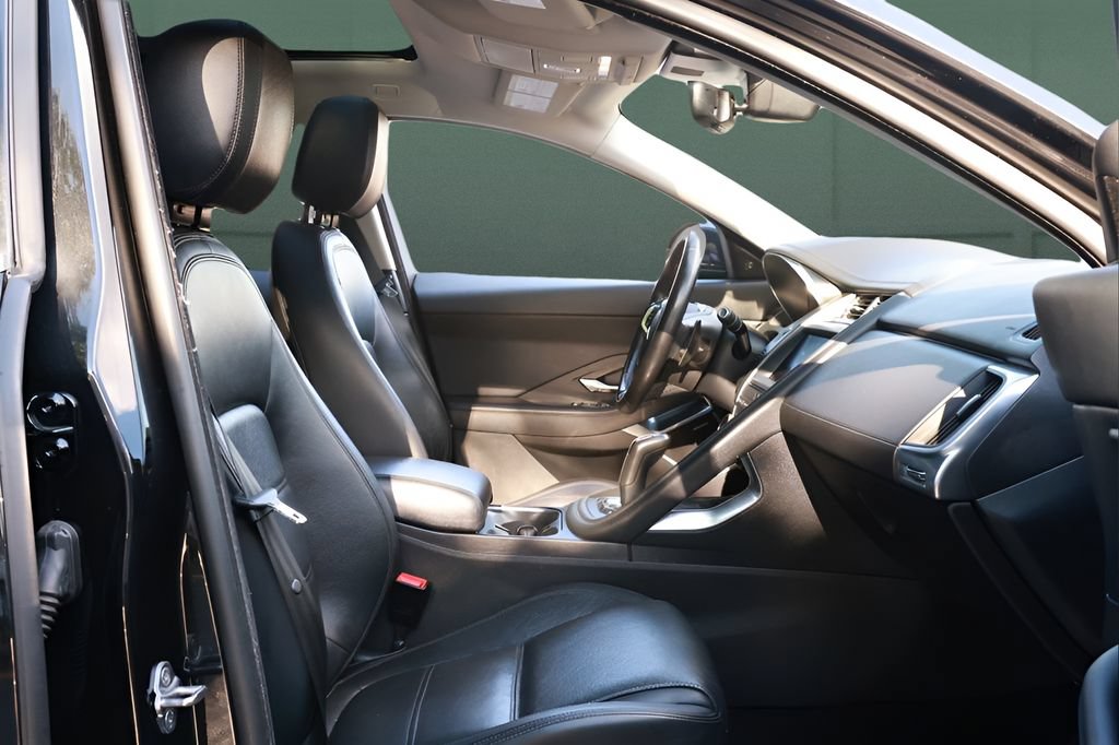 Used 2019 Jaguar E-PACE SE AWD/4WD image 24
