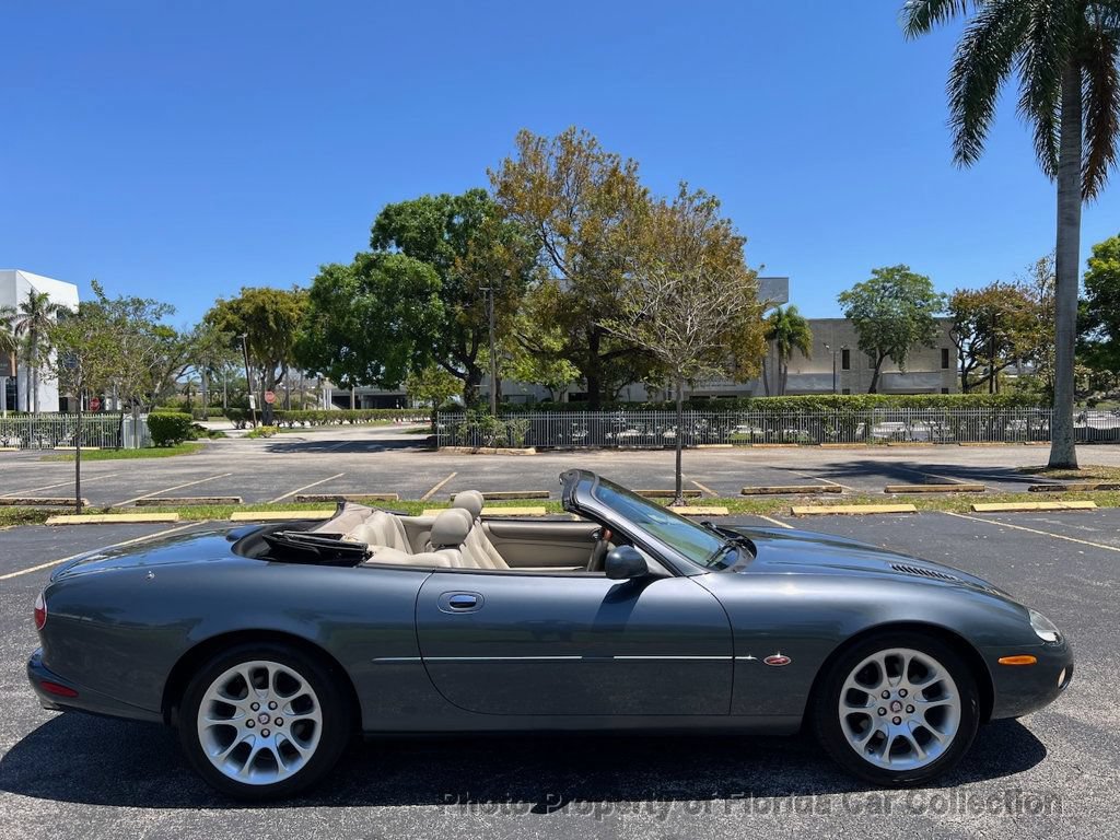 Used 2001 Jaguar XKR Convertible RWD image 6