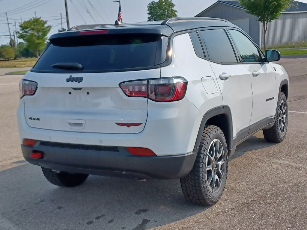 New 2026 Jeep Compass Trailhawk AWD/4WD image 4