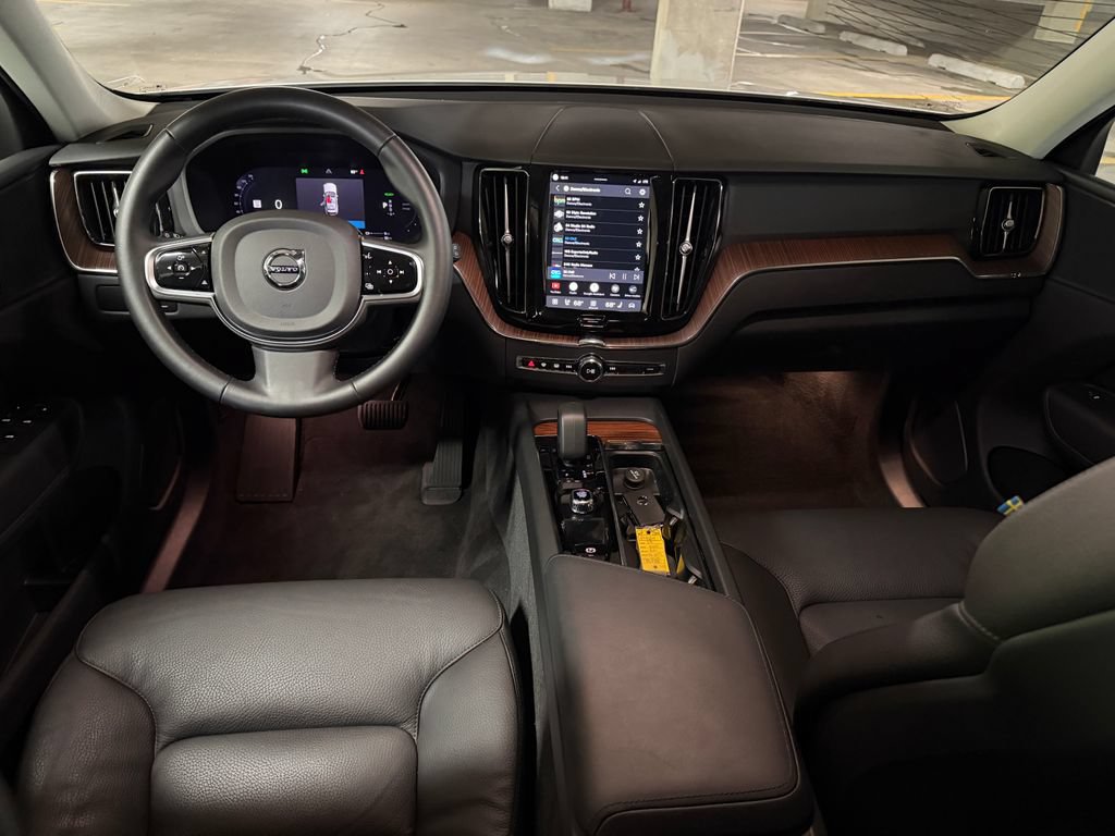 Certified 2024 Volvo XC60 T8 Plus w/ Protection Package Premier AWD/4WD image 12