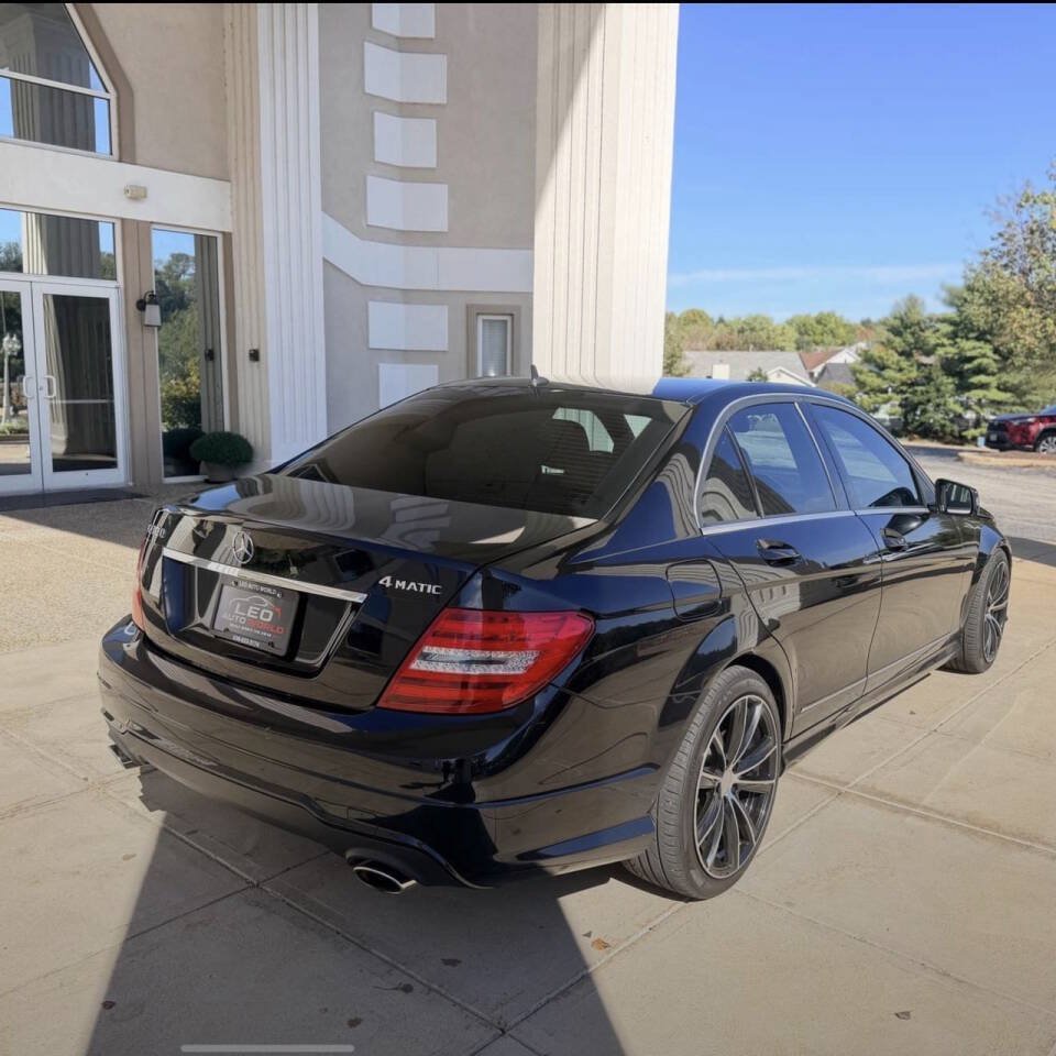 Used 2013 Mercedes-Benz C 300 4MATIC Sedan image 2