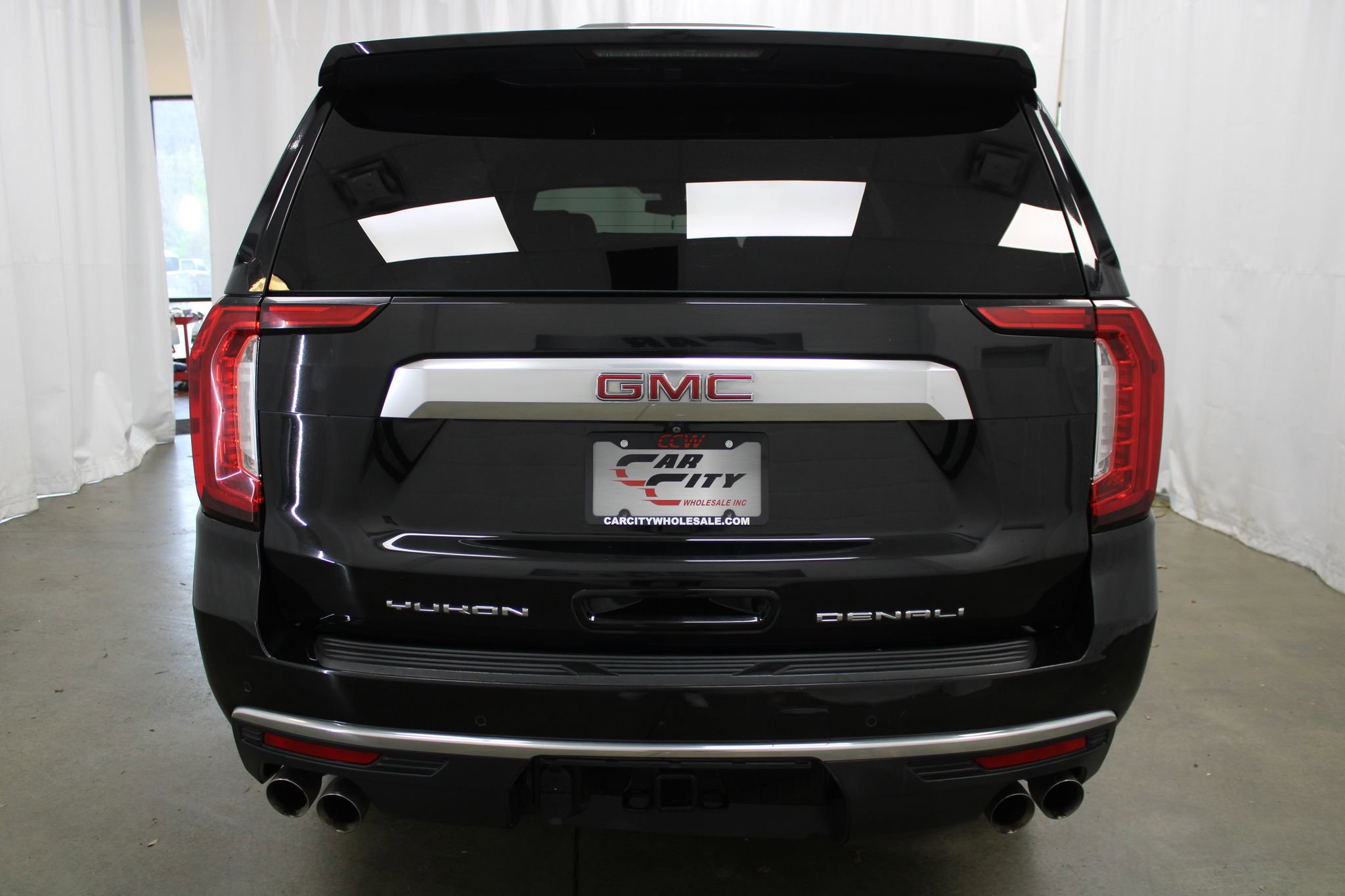 Used 2022 GMC Yukon XL Denali AWD/4WD image 7