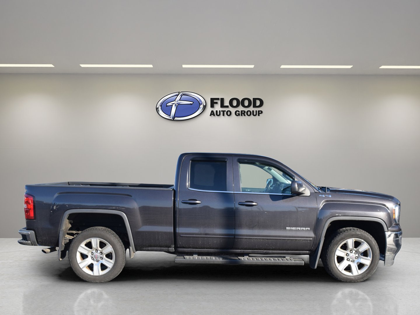 Used 2016 GMC Sierra 1500 SLE w/ SLE Value Package image 3