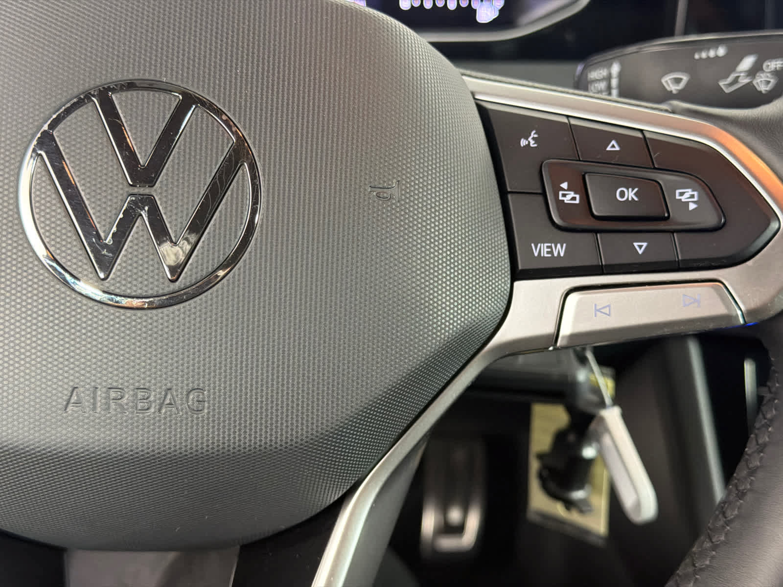 Used 2025 Volkswagen Jetta Sport FWD image 30